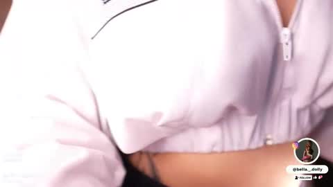 Snapshot of bella__donne chatting on 5, 11, 2025 online show from 5, 11, 2025