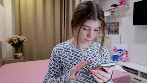 Bella online show from 10, 3, 2026