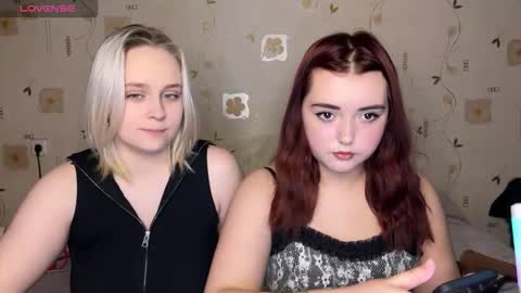 bella_and_alice online show from 18, 2, 2026