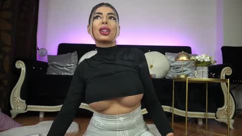 Emma  Bella online show from 2, 3, 2025