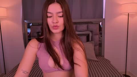 Snapshot of bella_clark2 chatting on 26, 7, 2026 Bella online show from 26, 7, 2026