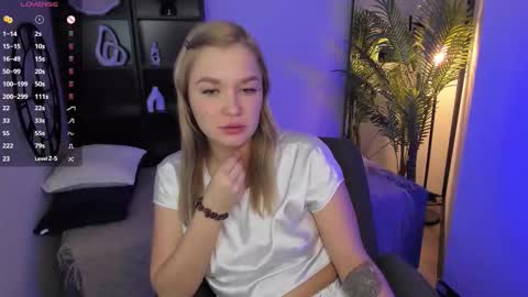 Bella online show from 5, 12, 2025