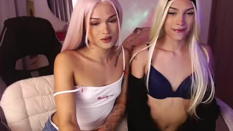 Snapshot of bella_gonvill chatting on 5, 12, 2025 bella_gonvill online show from 5, 12, 2025