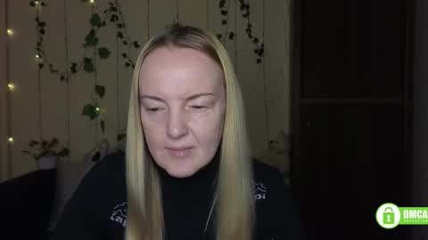 Snapshot of bella_hadatt chatting on 1, 3, 2026 Bella online show from 1, 3, 2026