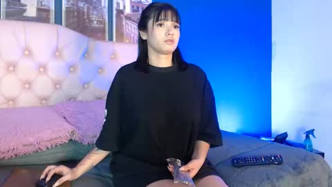 Snapshot of bella_lr chatting on 5, 5, 2026 Valentina online show from 5, 5, 2026