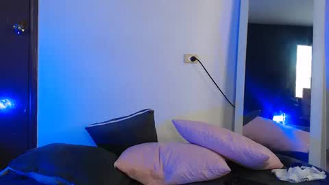 Snapshot of bella_lr chatting on 6, 5, 2026 Valentina online show from 6, 5, 2026