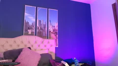 Snapshot of bella_lr chatting on 19, 5, 2026 Valentina online show from 19, 5, 2026