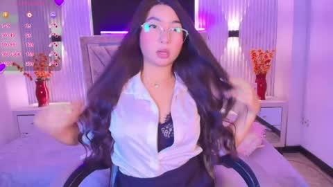 bella_martini_ online show from 16, 4, 2026