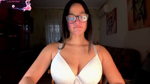 bella_pocahontas3 online show from 2, 2, 2025