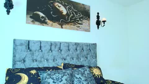 Bella online show from 12, 10, 2025