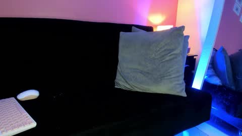 Bella Ponce  online show from 16, 11, 2025