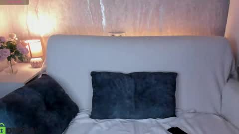 Linda Bella online show from 12, 4, 2026