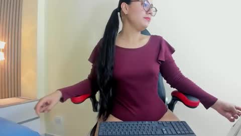 BELLA STONE  online show from 26, 2, 2026