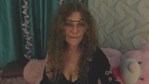 Snapshot of bella_swonn_ chatting on 6, 1, 2026 Bella online show from 6, 1, 2026