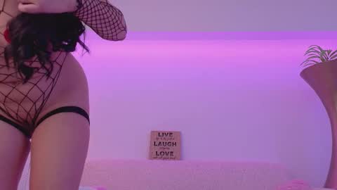 Bella online show from 3, 12, 2025