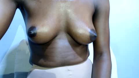 Snapshot of bellabae7 chatting on 3, 8, 2026 bellabae7 online show from 3, 8, 2026