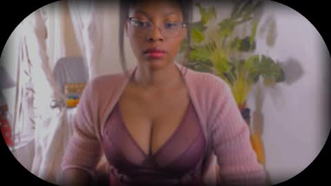 Snapshot of bellablakes18 chatting on 14, 9, 2025 Bellah Blakes-Sarah Scrumptious Lee online show from 14, 9, 2025