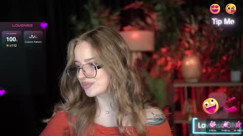 Snapshot of bellablazee chatting on 9, 10, 2025 bellablazee online show from 9, 10, 2025