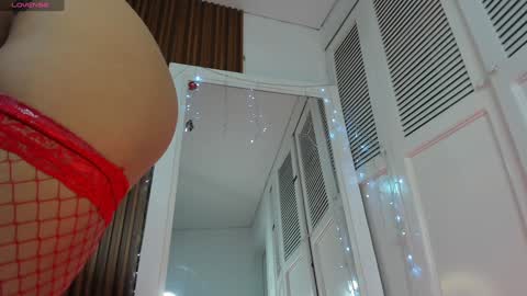 belladuboiss_ online show from 11, 12, 2024