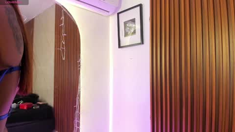 belladuboiss_ online show from 28, 12, 2024