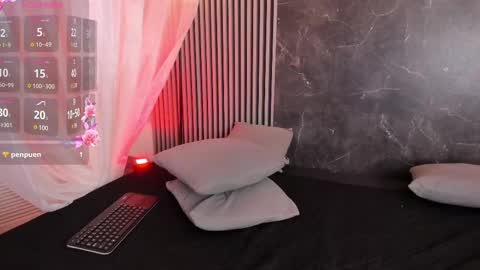 belladuboiss_ online show from 12, 3, 2025