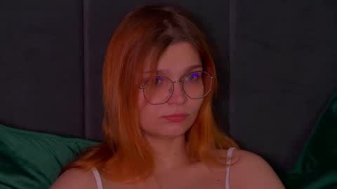 BellaMarebelle online show from 12, 10, 2025