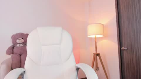 Snapshot of bellamia_ chatting on 29, 7, 2026 Bella Mia online show from 29, 7, 2026