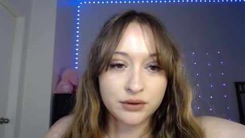 Snapshot of bellamonroee chatting on 7, 2, 2025 Bella Monroe online show from 7, 2, 2025