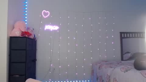 Snapshot of bellamonroee chatting on 26, 2, 2025 Bella Monroe online show from 26, 2, 2025