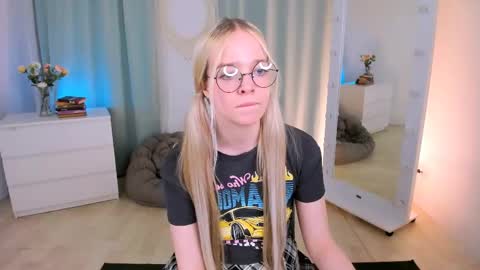 Bella online show from 17, 5, 2026