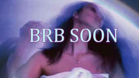 bellaparker_ online show from 25, 11, 2025