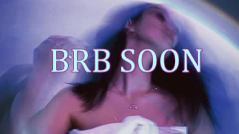 bellaparker_ online show from 21, 4, 2026