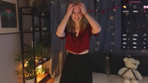 Lana but not DelRay online show from 14, 2, 2026