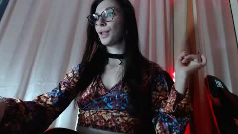 bellaqueen0701 online show from 23, 2, 2025