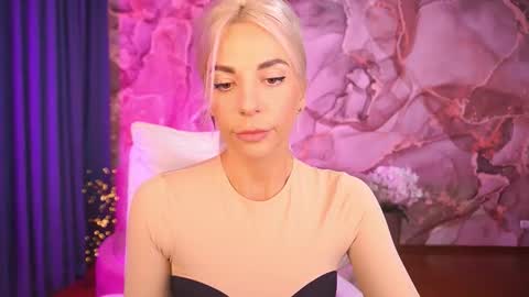 Bella online show from 15, 10, 2025