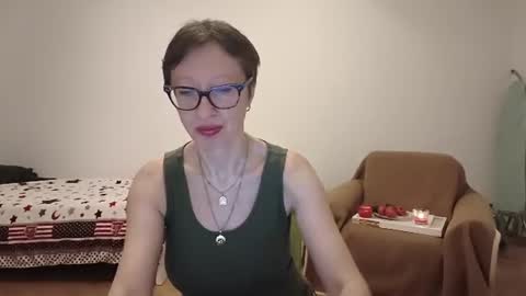 Snapshot of bellarose_2020 chatting on 26, 6, 2026 Emma online show from 26, 6, 2026