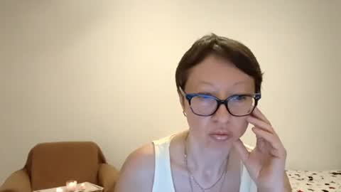 Snapshot of bellarose_2020 chatting on 28, 6, 2026 Emma online show from 28, 6, 2026