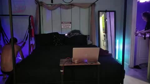 Snapshot of bellaskeykeeper chatting on 17, 5, 2026 Bellaskeykeeper online show from 17, 5, 2026
