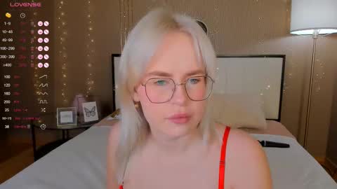 Bella online show from 20, 10, 2025