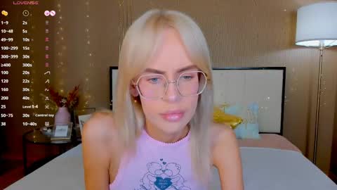 Snapshot of bellatip chatting on 28, 5, 2026 Bella online show from 28, 5, 2026
