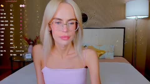 Snapshot of bellatip chatting on 10, 6, 2026 Bella online show from 10, 6, 2026