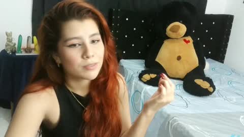 Snapshot of bellatrix_colen chatting on 16, 12, 2024 Aleja online show from 16, 12, 2024