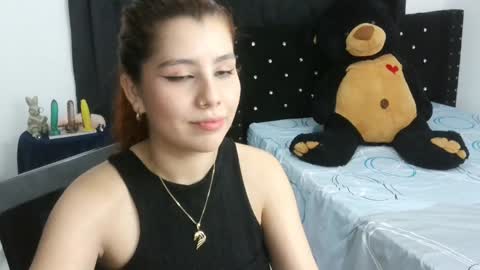 Snapshot of bellatrix_colen chatting on 16, 12, 2024 Aleja online show from 16, 12, 2024