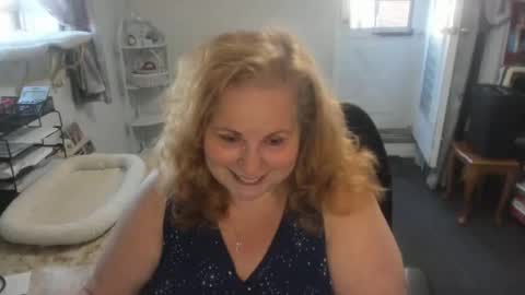 Snapshot of bellavoca chatting on 4, 10, 2025 Bellavoca online show from 4, 10, 2025