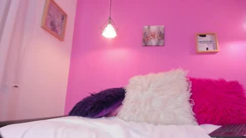 Snapshot of bellawild_ chatting on 13, 2, 2026 Bella Wild online show from 13, 2, 2026