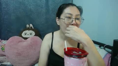 Bella online show from 9, 11, 2025