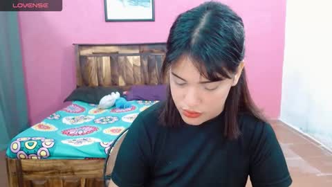 Snapshot of belle_katty000 chatting on 4, 10, 2025 SOFIA online show from 4, 10, 2025