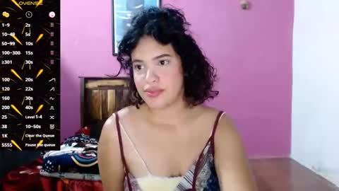 Snapshot of belle_katty000 chatting on 13, 10, 2025 SOFIA online show from 13, 10, 2025