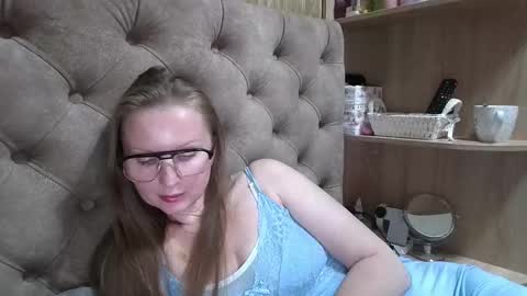 Amelia online show from 12, 9, 2025