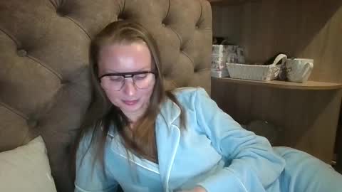 Amelia online show from 16, 10, 2025